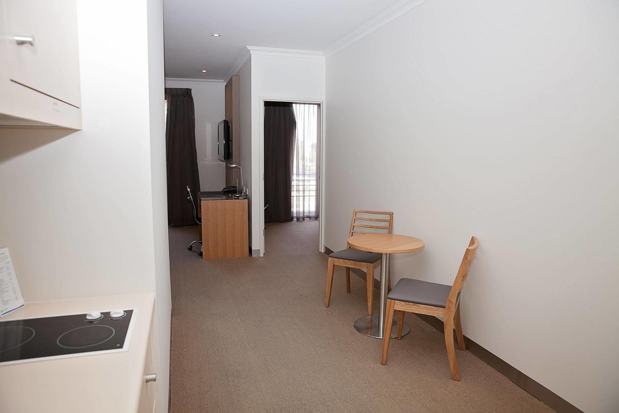 Mawson Lakes Hotel Adelaide Exterior photo