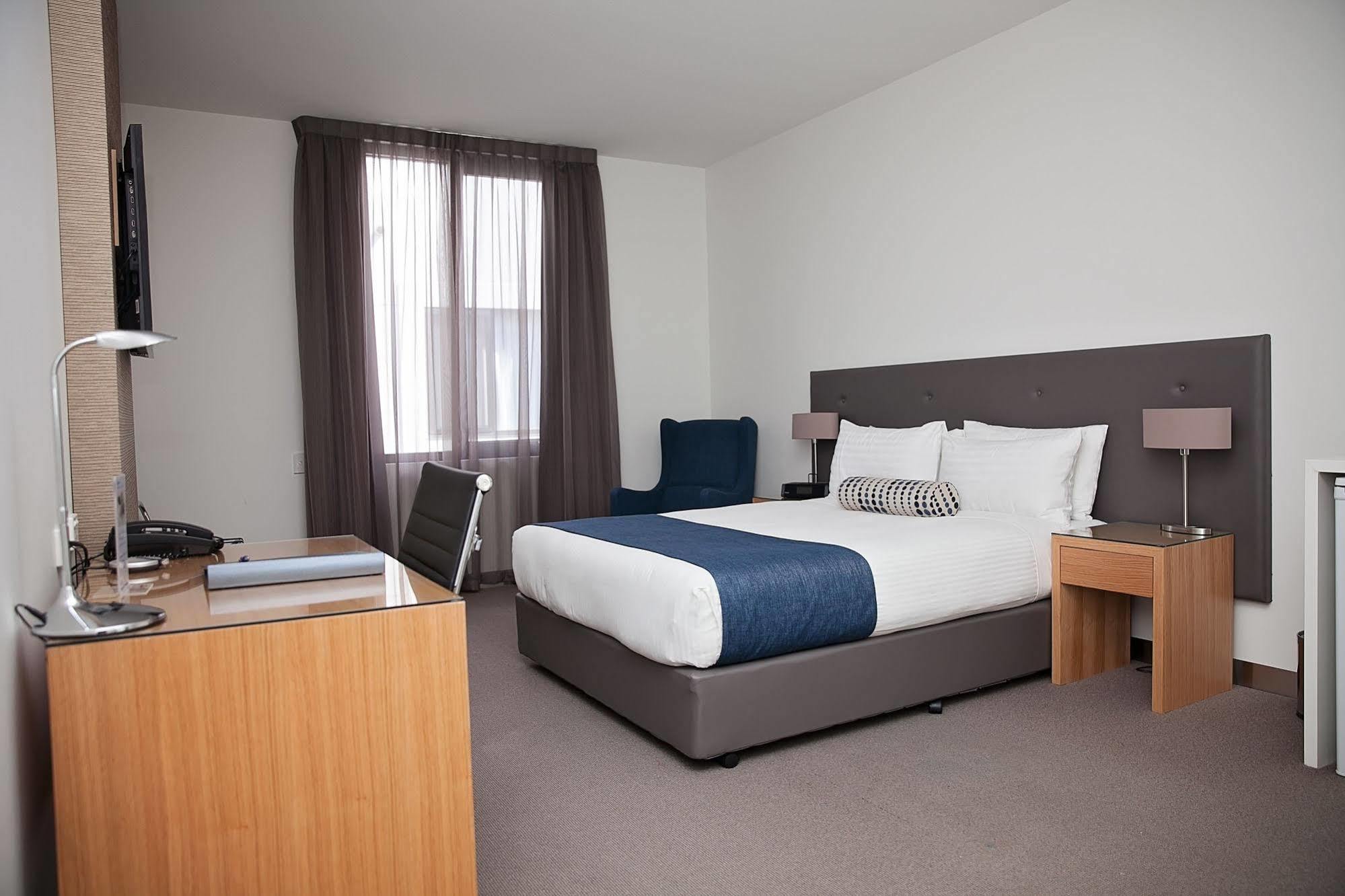 Mawson Lakes Hotel Adelaide Exterior photo